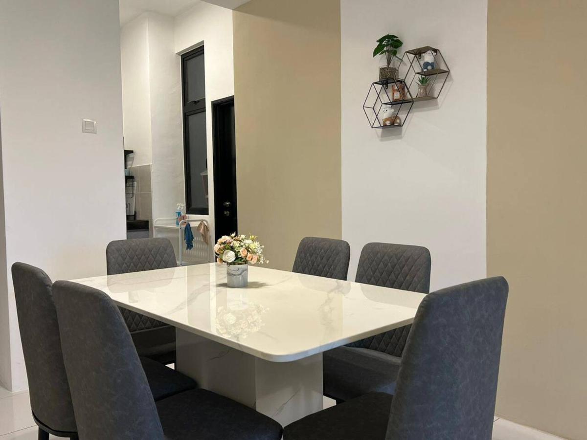 Apartment Cozy Modern 6-7pax @ Adson's Ipoh